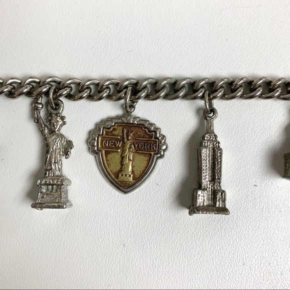 Vintage NYC Charm Bracelet - Picture 3 of 4